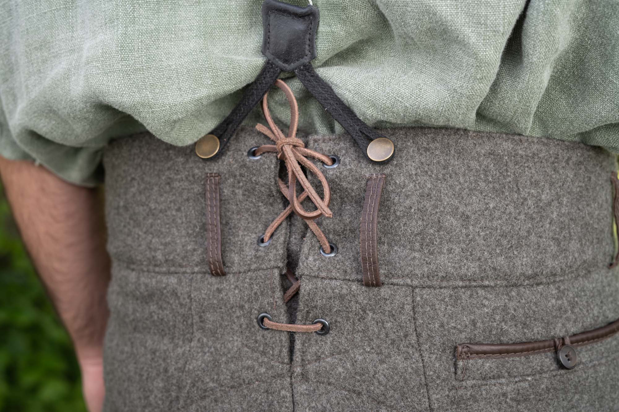 The adjustable high waistband and reindeer-leather lacing on the Hamra Professional pants