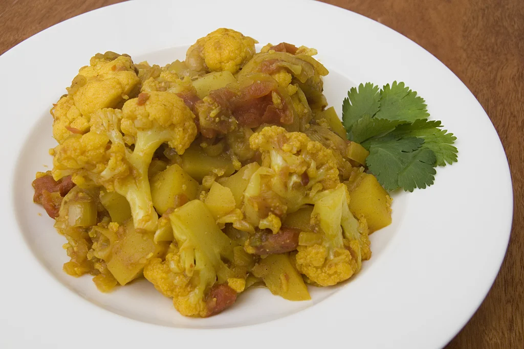 Potato and Cauliflower Curry (Aloo Gobi)