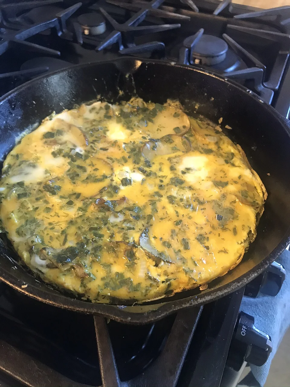 Kuku Sabzi with Potato Slices